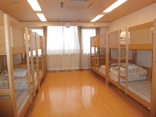 洋室 8名部屋:15畳